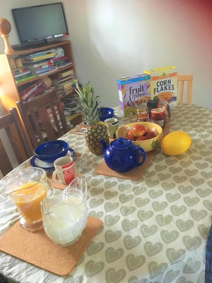 Heddfan Bed & Breakfast Llanboidy Bagian luar foto